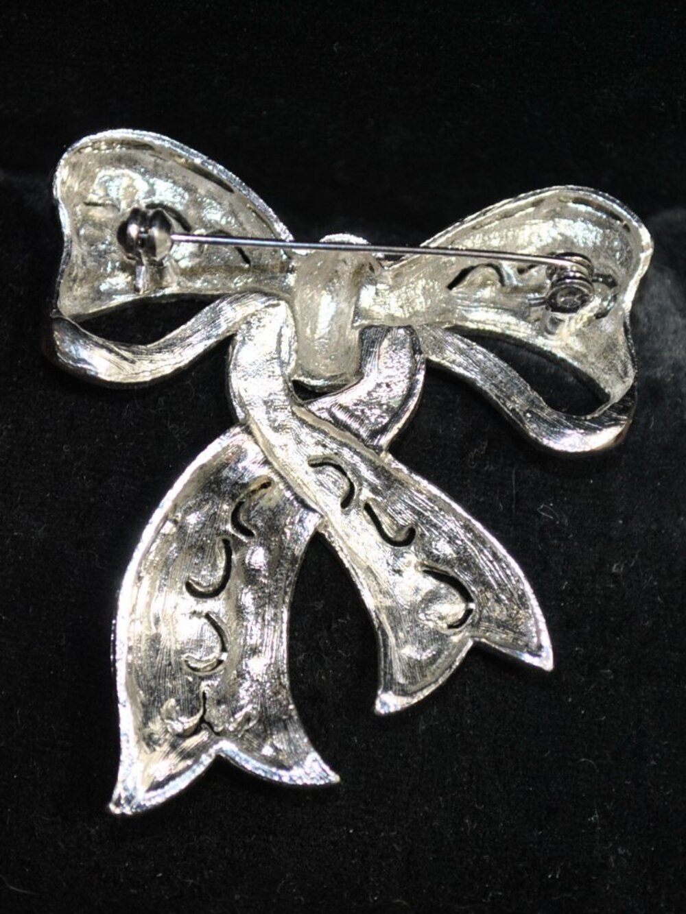 Damaged! Vintage Large Rhinestone Bow Costume Brooch - Picture 5 of 8